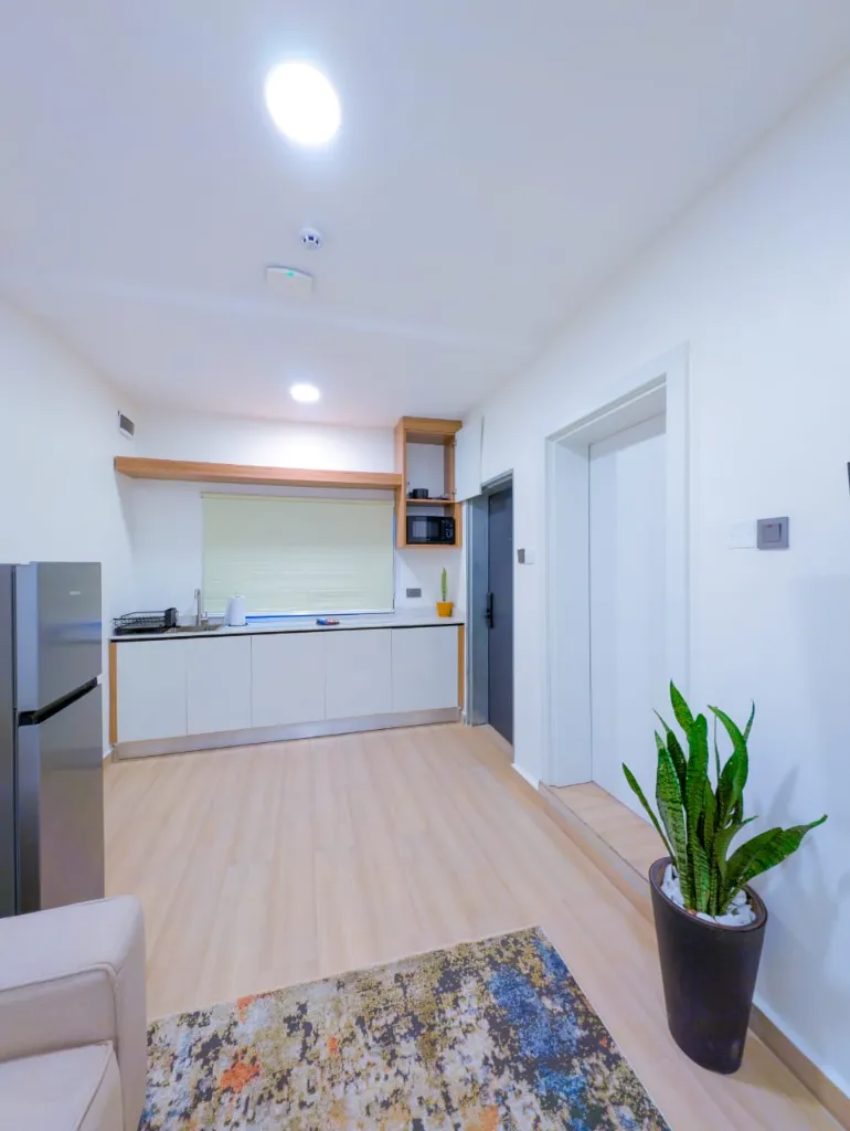 Room 105 Kitchennette.webp